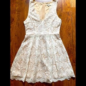 Short White Lace V-Neck Dress